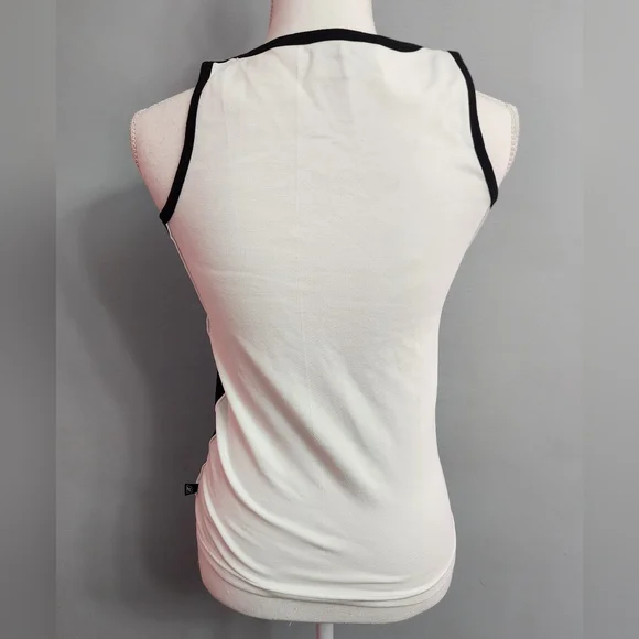 Reebok Tank Top Women's Sizes Medium Black And White - Picture 2 of 8